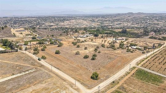 10 Acres of Land for Sale in Riverside, California