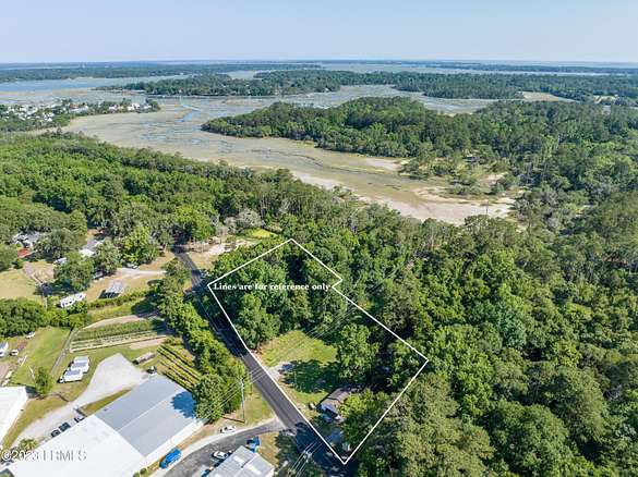2 Acres of Mixed-Use Land for Sale in Beaufort, South Carolina