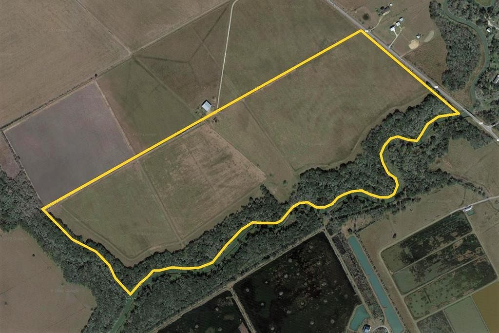 140 Acres of Agricultural Land for Sale in Danbury, Texas