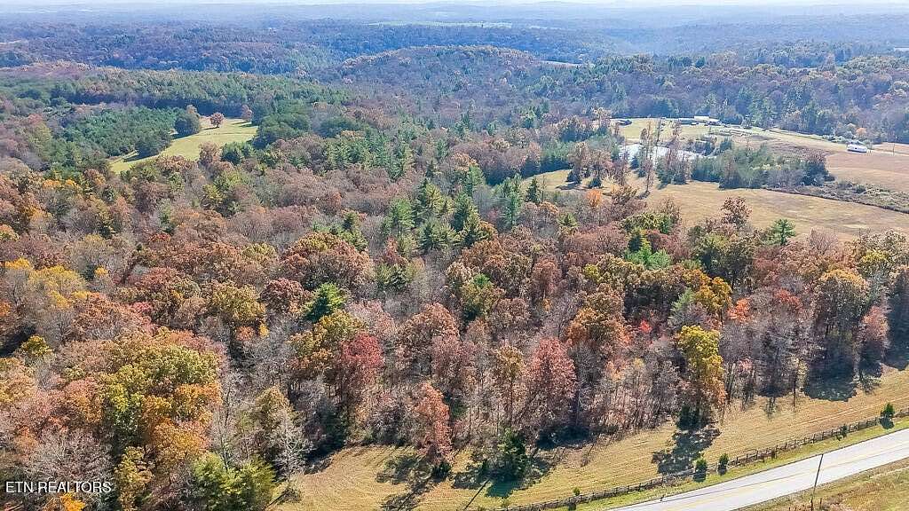 6.93 Acres of Residential Land for Sale in Deer Lodge, Tennessee