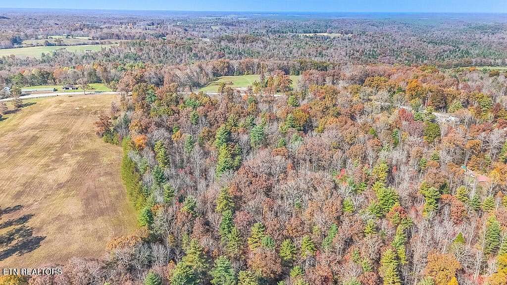 6.93 Acres of Residential Land for Sale in Deer Lodge, Tennessee