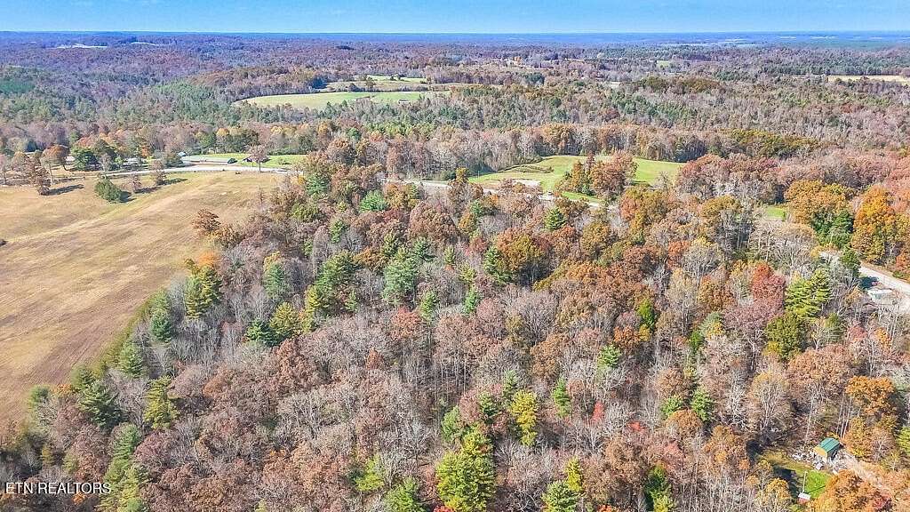 5.81 Acres of Residential Land for Sale in Deer Lodge, Tennessee