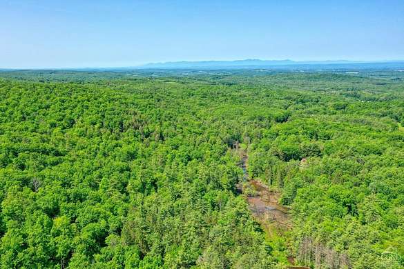 196 Acres of Agricultural Land for Sale in Chatham, New York