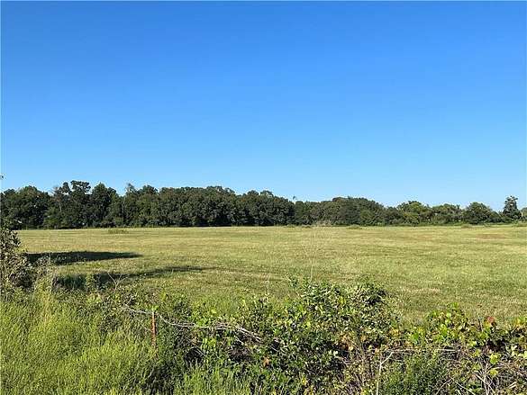 40.4 Acres of Agricultural Land for Sale in Bentonville, Arkansas