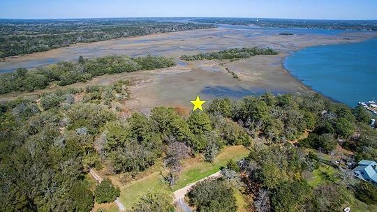 16 Acres of Land for Sale in Wadmalaw Island, South Carolina