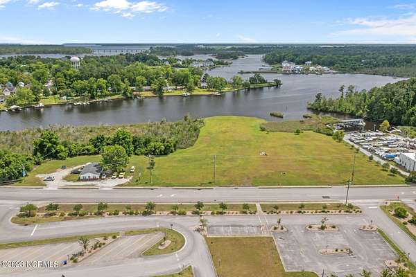 5.32 Acres of Improved Residential Land for Sale in Jacksonville, North Carolina