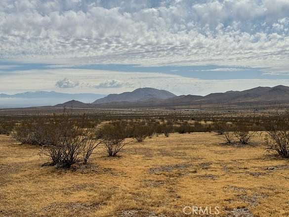 40 Acres of Land for Sale in Apple Valley, California