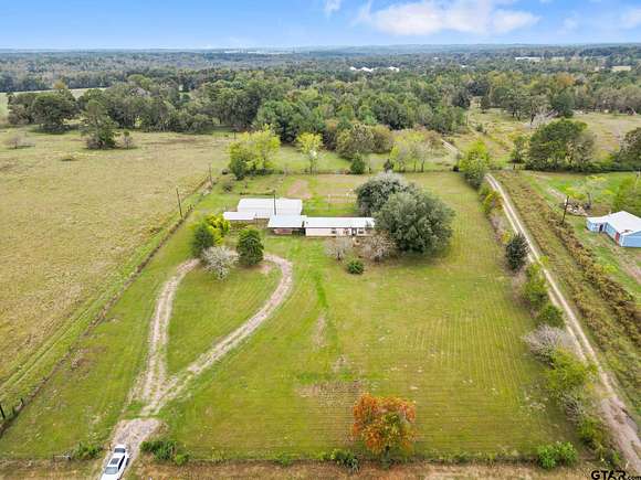 3.2 Acres of Residential Land with Home for Sale in Winona, Texas