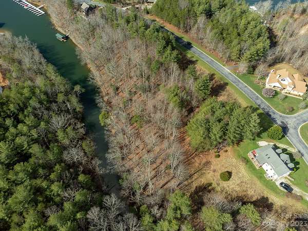 1 Acre of Residential Land for Sale in Marion, North Carolina