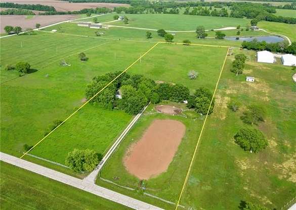 9.7 Acres of Improved Land for Sale in Bucyrus, Kansas