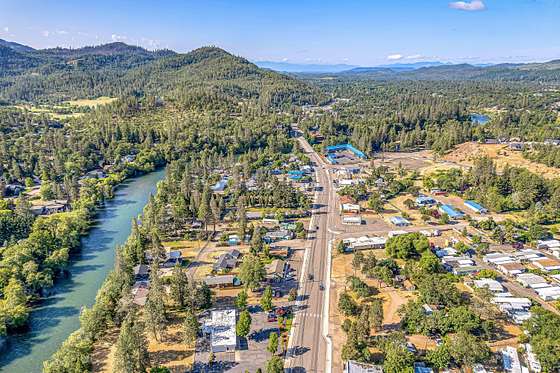 2.3 Acres of Improved Commercial Land for Sale in Shady Cove, Oregon