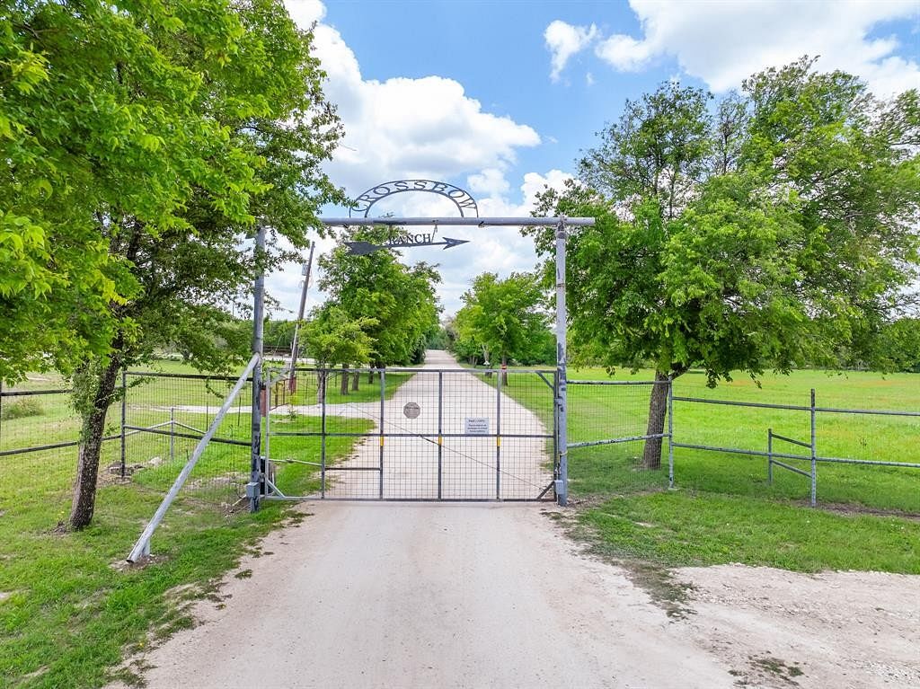 10 Acres of Recreational Land for Sale in Meridian, Texas
