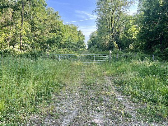 132 Acres of Recreational Land for Sale in Ruffs Dale, Pennsylvania