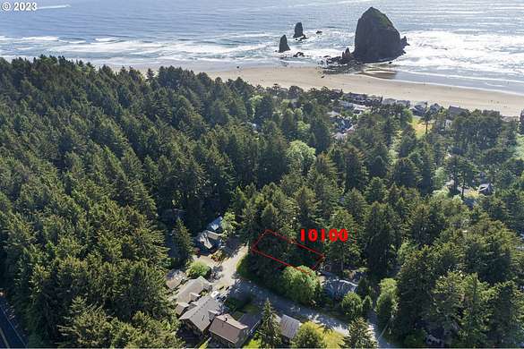 0.11 Acres of Residential Land for Sale in Cannon Beach, Oregon