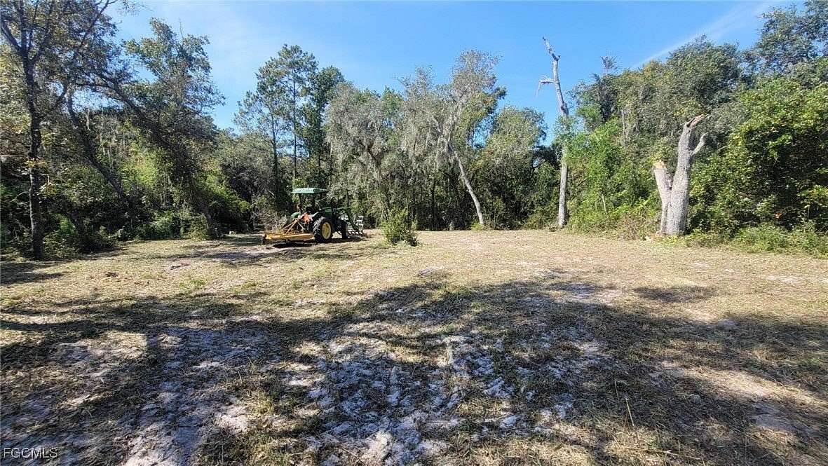 1.3 Acres of Residential Land for Sale in Webster, Florida