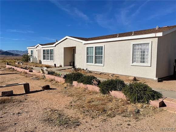 7 Acres of Land with Home for Sale in Kingman, Arizona