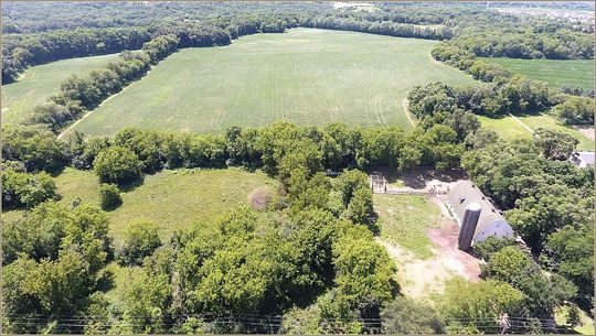 40 Acres of Agricultural Land for Sale in Barrington Hills, Illinois
