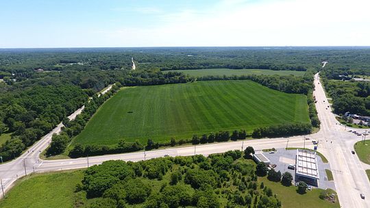 40 Acres of Land for Sale in Barrington Hills, Illinois