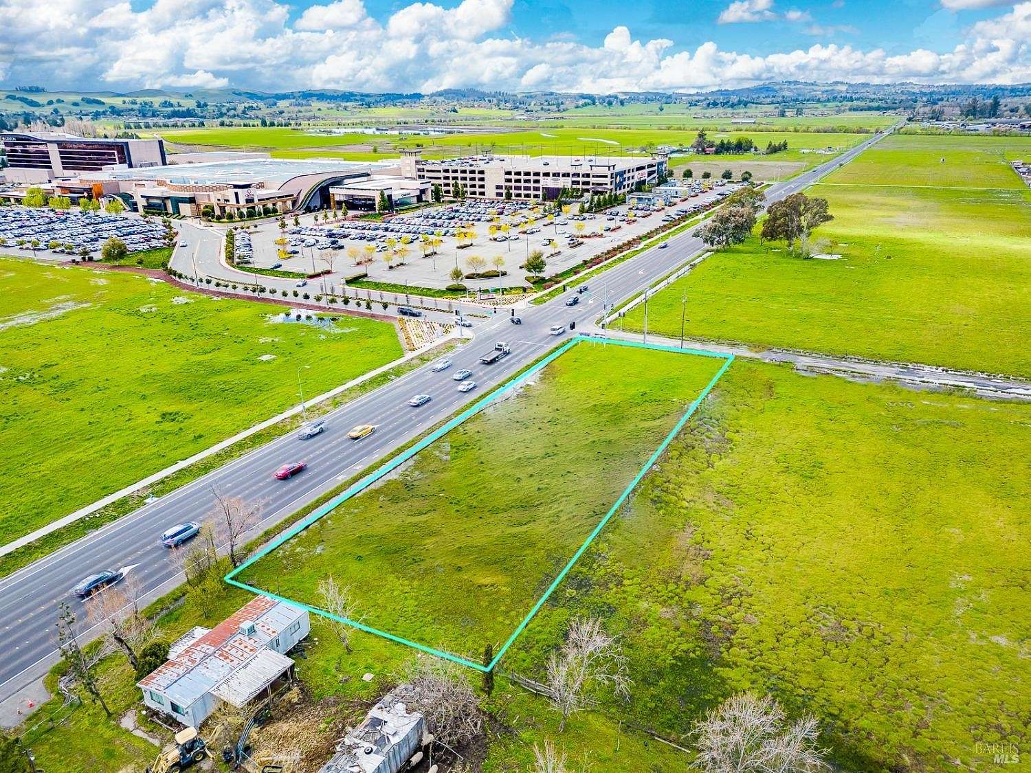 1 Acre of Commercial Land for Sale in Rohnert Park, California