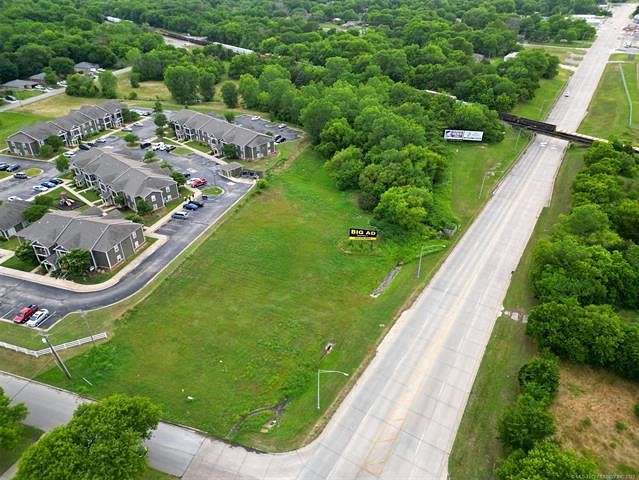 1.5 Acres of Commercial Land for Sale in Ardmore, Oklahoma