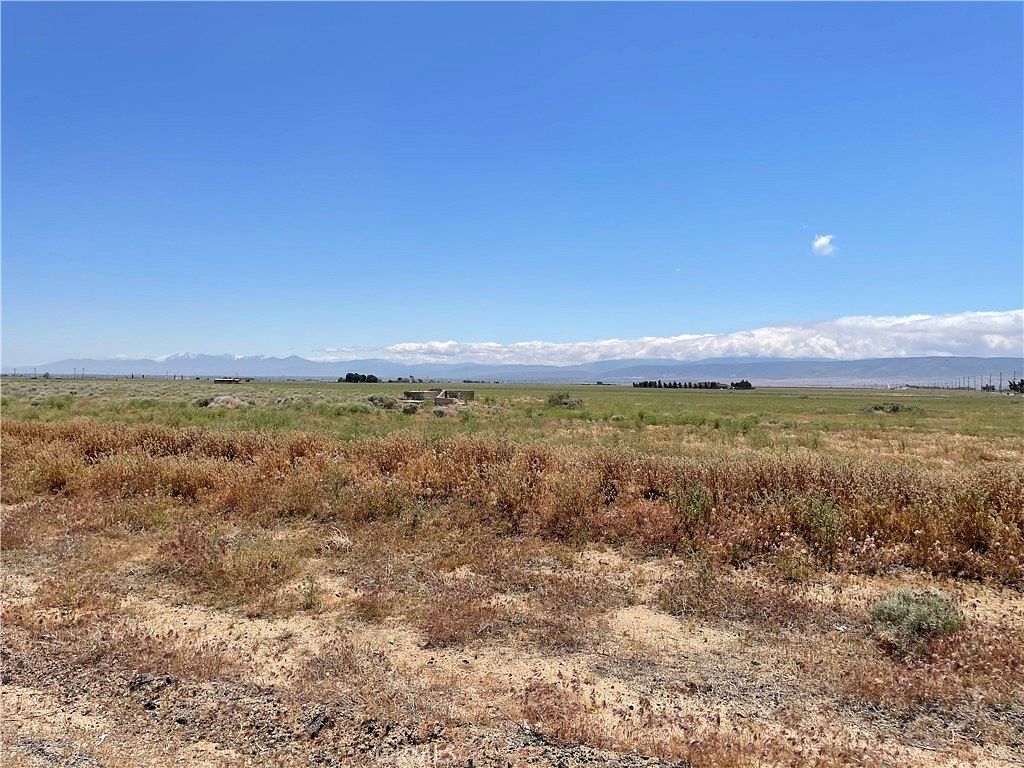 18.7 Acres of Commercial Land for Sale in Lancaster, California