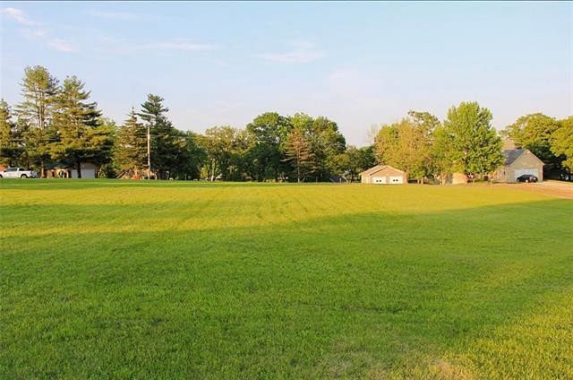 0.76 Acres of Residential Land for Sale in Gallatin, Missouri