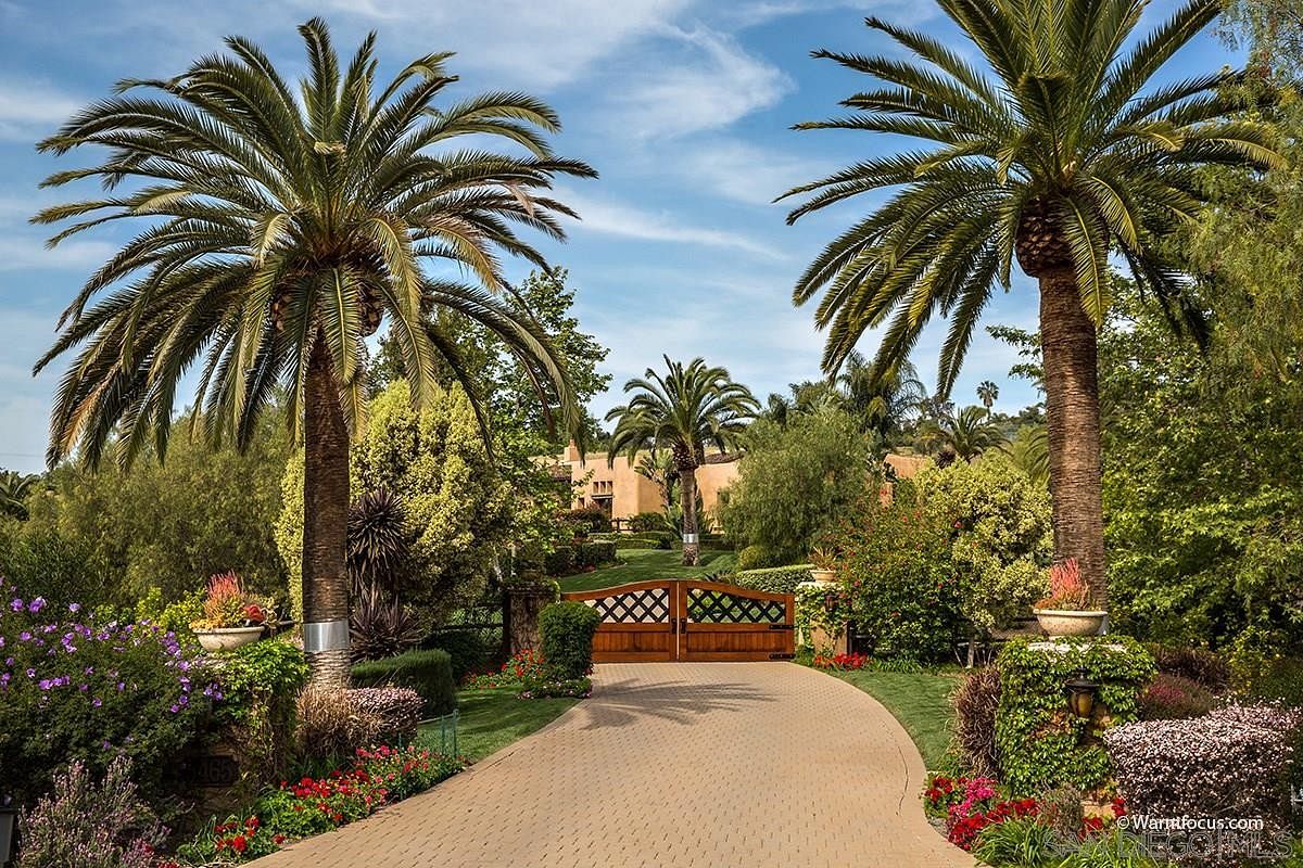 4.9 Acres of Residential Land with Home for Sale in Rancho Santa Fe, California
