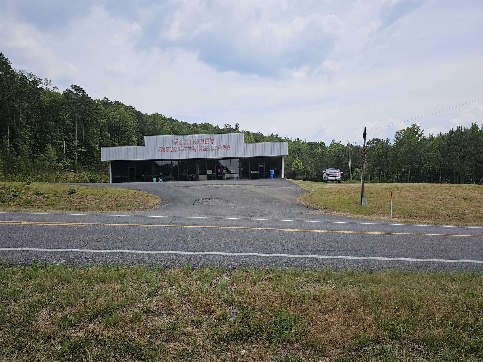 3.4 Acres of Improved Mixed-Use Land for Sale in Shirley, Arkansas