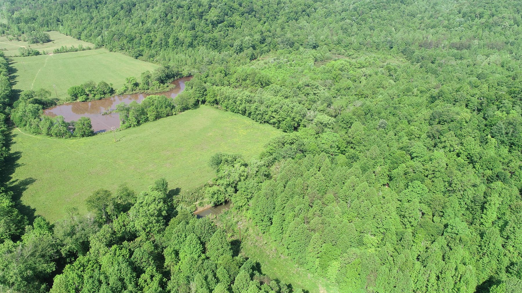 196 Acres of Recreational Land & Farm for Sale in Williamsburg, Kentucky