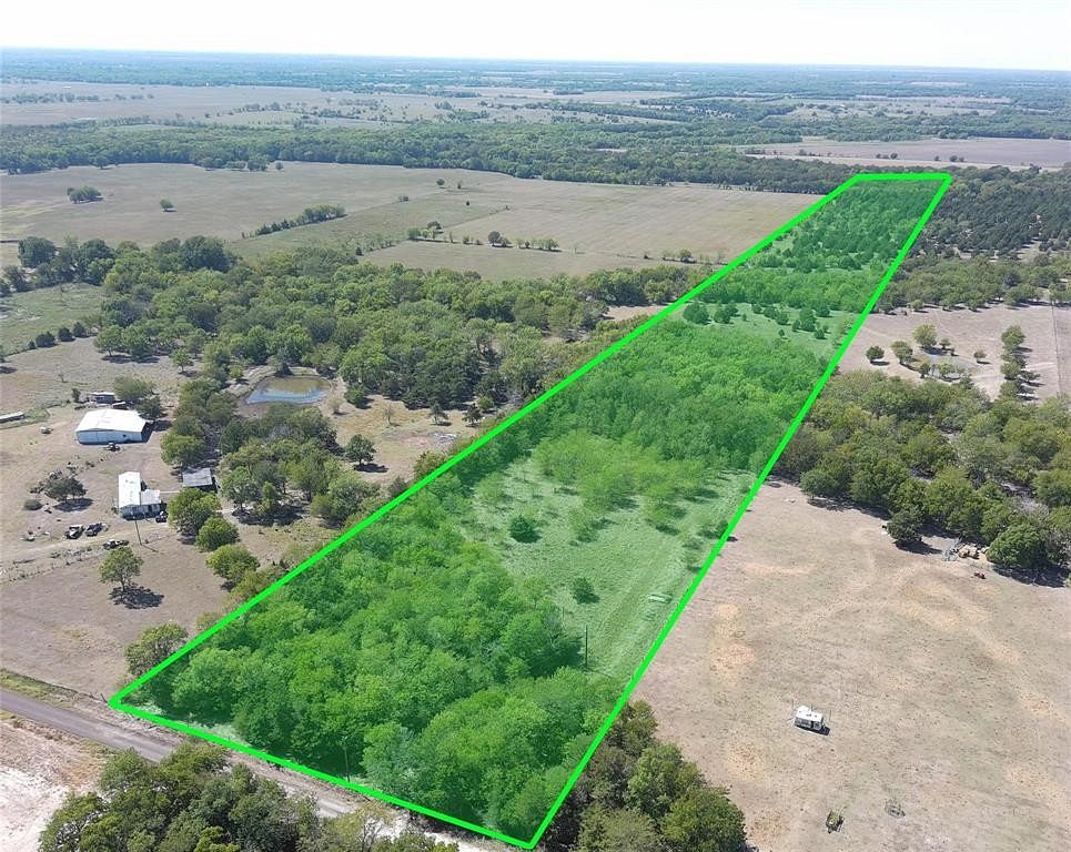 20 Acres of Land for Sale in Commerce, Texas