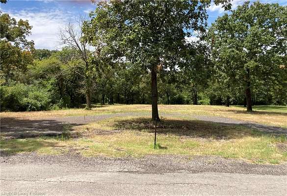 1 Acre of Residential Land for Sale in Poteau, Oklahoma