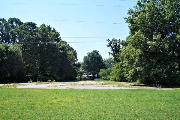 1.17 Acres of Commercial Land for Sale in Kennett, Missouri