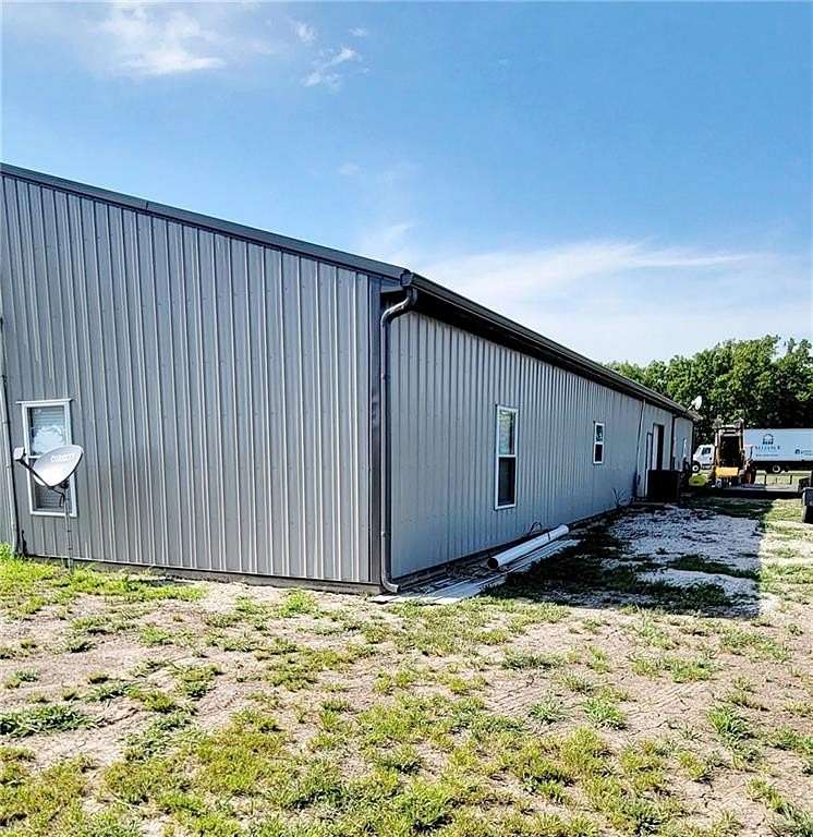 4.3 Acres of Residential Land with Home for Sale in Iola, Kansas