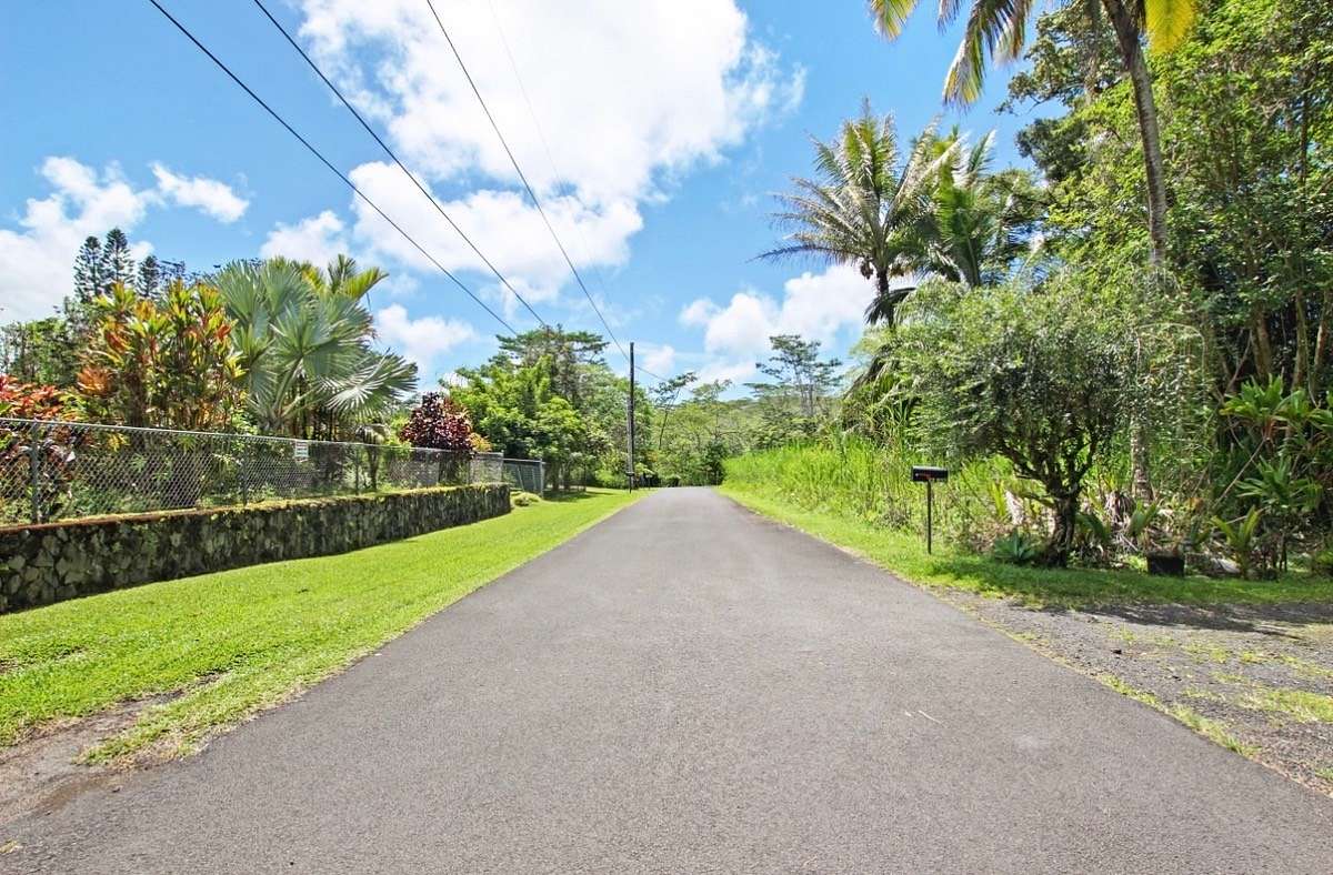 0.322 Acres of Residential Land for Sale in Pahoa, Hawaii