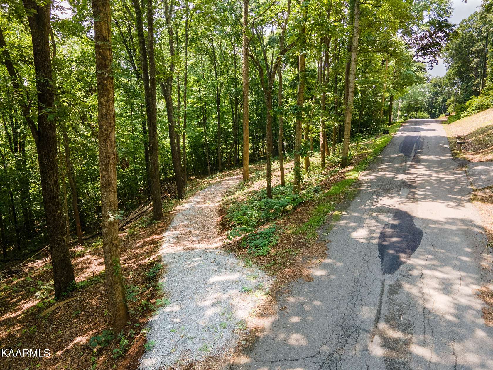 1.5 Acres of Residential Land for Sale in Maynardville, Tennessee