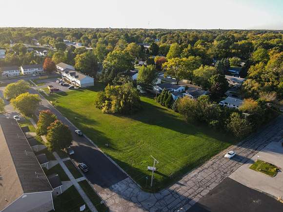 1.127 Acres of Residential Land for Sale in Valparaiso, Indiana