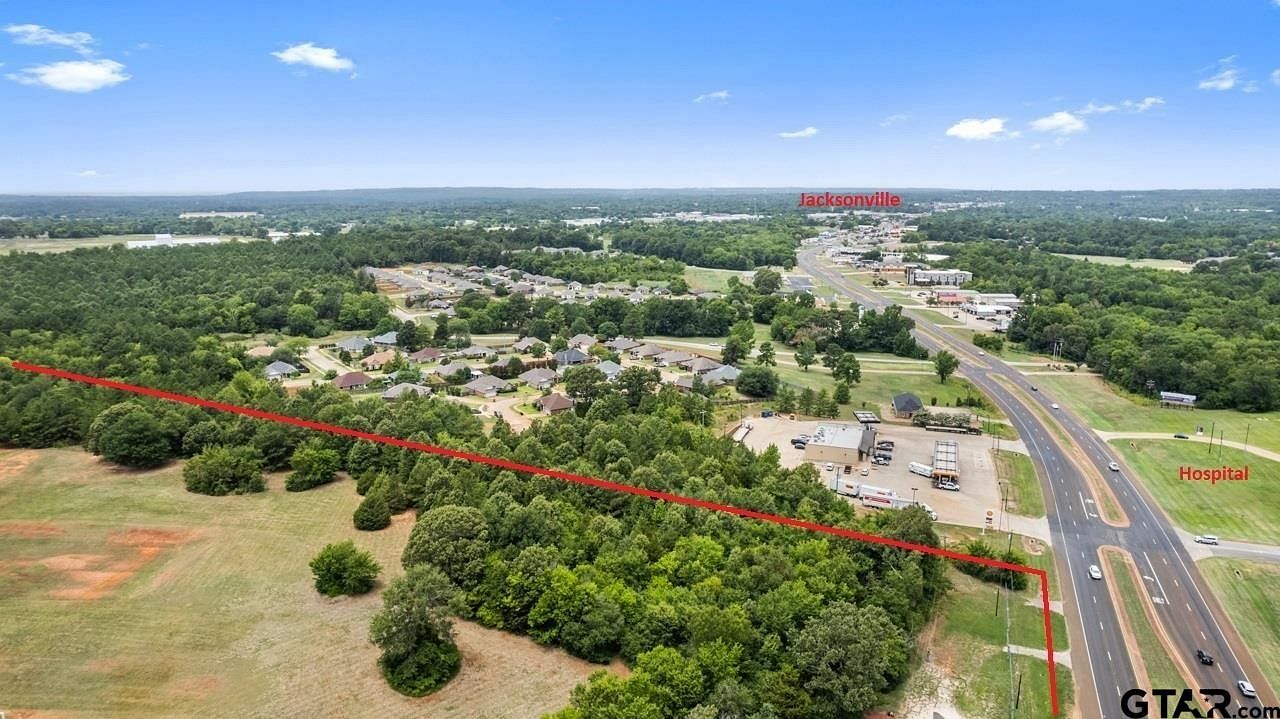 6.4 Acres of Mixed-Use Land for Sale in Jacksonville, Texas