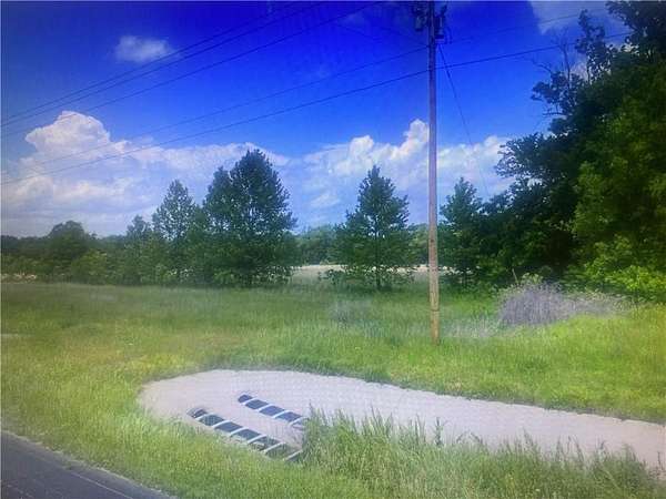21.5 Acres of Land for Sale in Joplin, Missouri