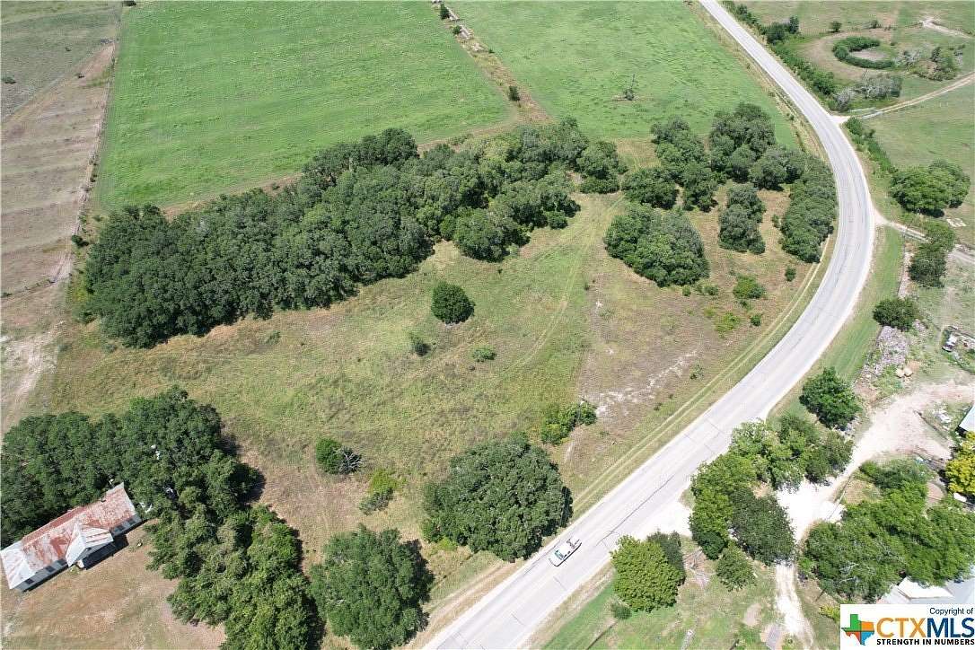 18.89 Acres of Land for Sale in Shiner, Texas