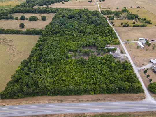 3 Acres of Residential Land for Sale in Whitewright, Texas