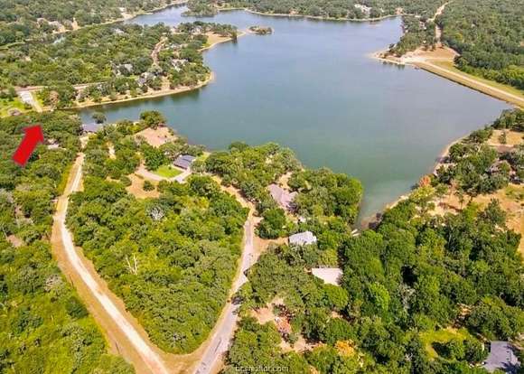 0.89 Acres of Residential Land for Sale in Hilltop Lakes, Texas