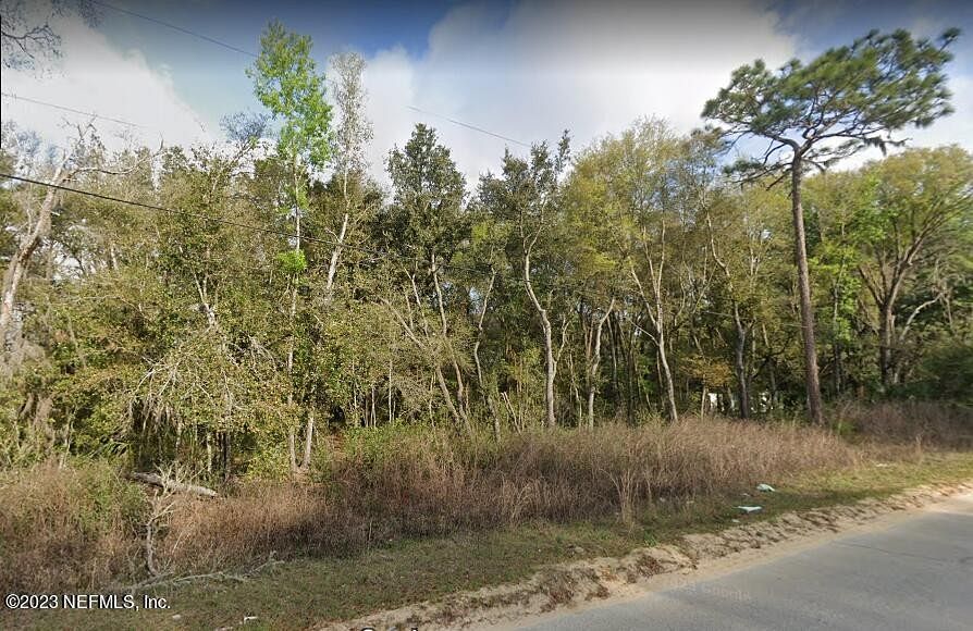 0.24 Acres of Land for Sale in Interlachen, Florida
