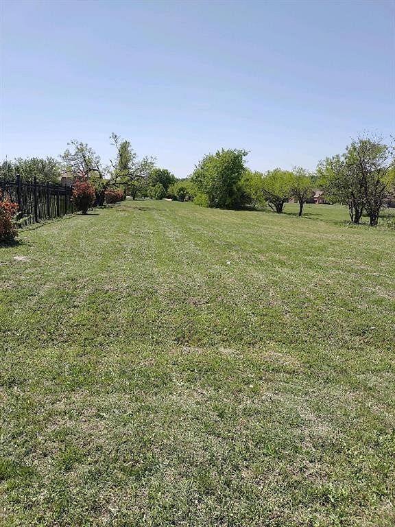 1 Acre of Land for Sale in Cedar Hill, Texas