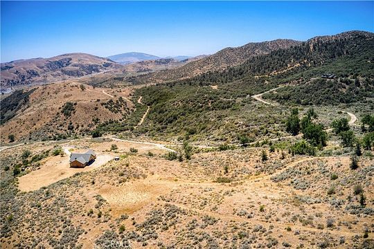 20.2 Acres of Land for Sale in Lebec, California