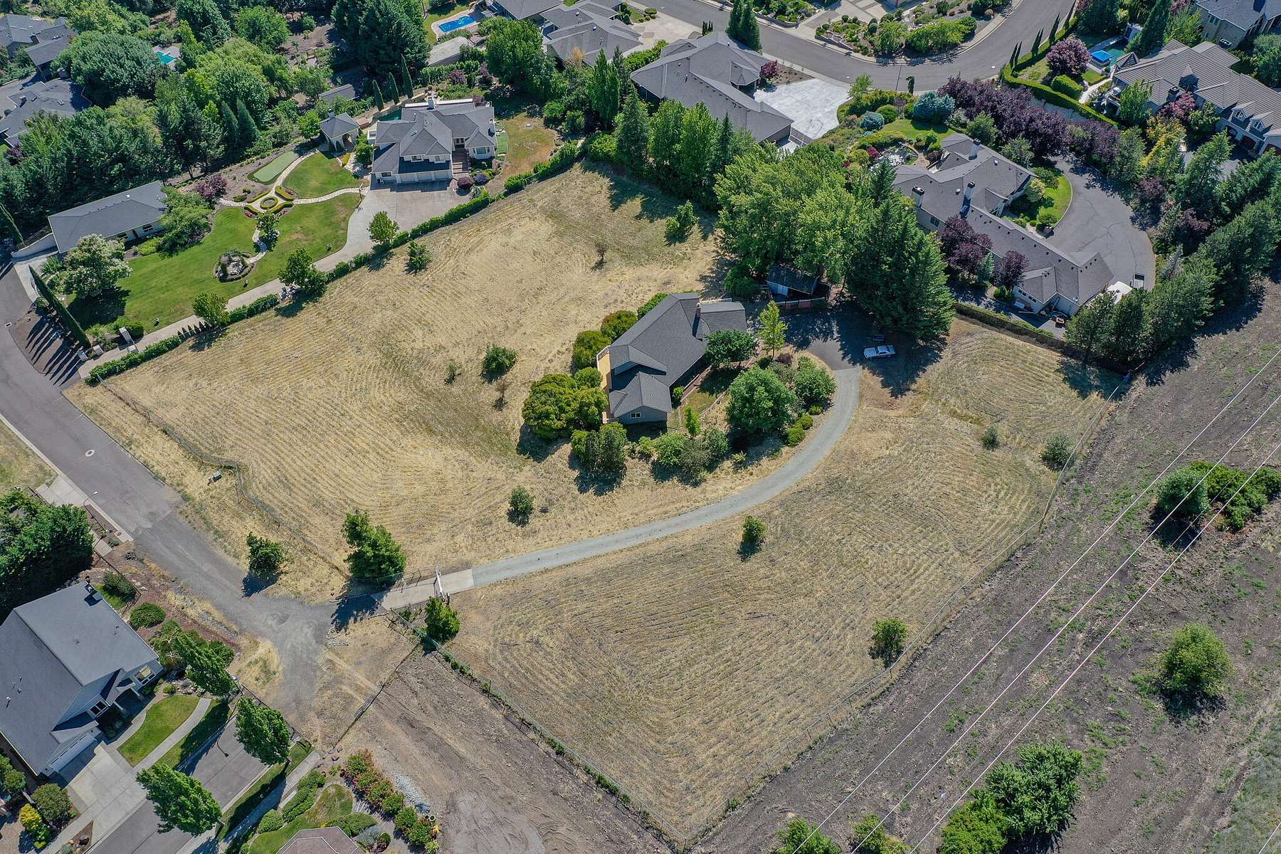 3.3 Acres of Residential Land with Home for Sale in Medford, Oregon