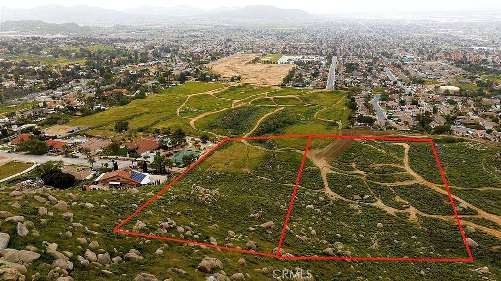 30 Acres of Land for Sale in Moreno Valley, California