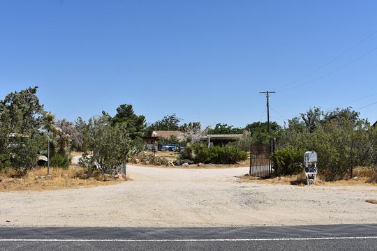 3.3 Acres of Residential Land with Home for Sale in Mojave, California