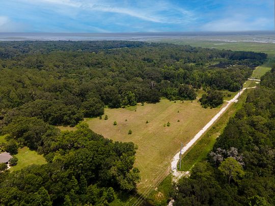 20 Acres of Improved Land for Sale in Gainesville, Florida