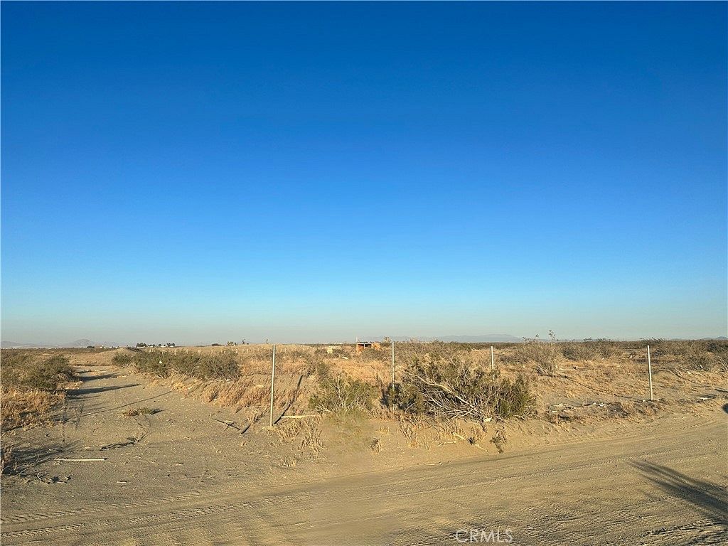 10 Acres of Land for Sale in El Mirage, California