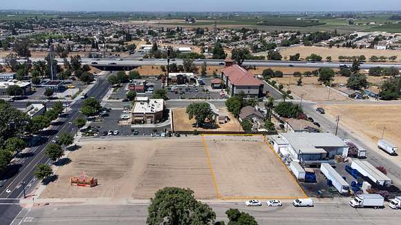 0.34 Acres of Commercial Land for Sale in Fowler, California